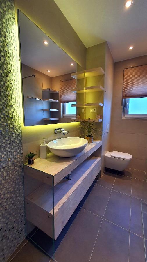 Beautiful View Apartment With Garage Space Mali Lošinj Buitenkant foto