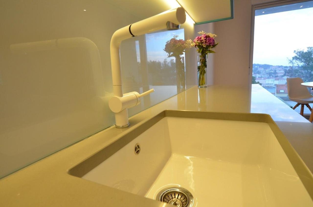 Beautiful View Apartment With Garage Space Mali Lošinj Buitenkant foto