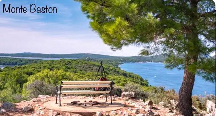Beautiful View Apartment With Garage Space Mali Lošinj Buitenkant foto