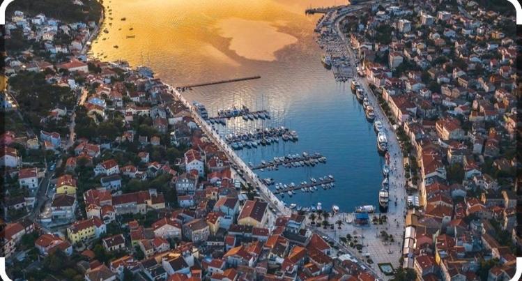 Beautiful View Apartment With Garage Space Mali Lošinj Buitenkant foto